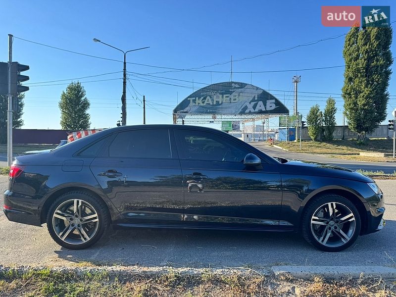 Седан Audi A4 2017 в Харкові