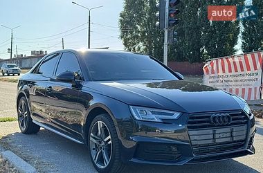 Седан Audi A4 2017 в Харкові