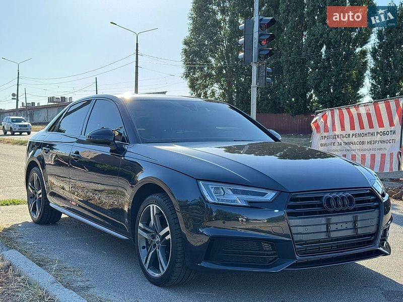 Седан Audi A4 2017 в Харкові