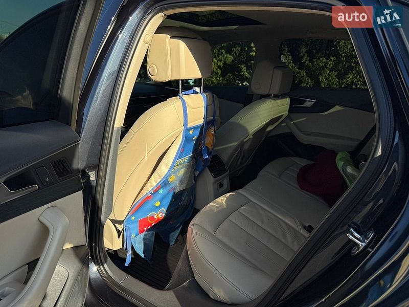 Седан Audi A4 2017 в Харкові