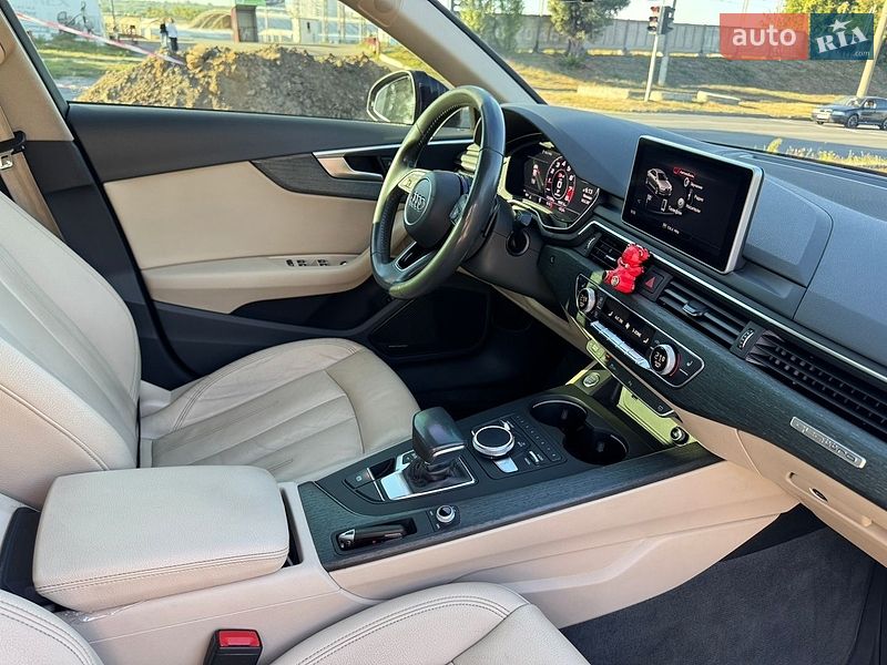 Седан Audi A4 2017 в Харкові