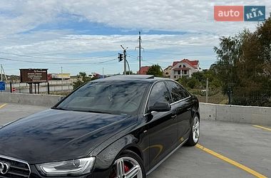 Audi A4  2015