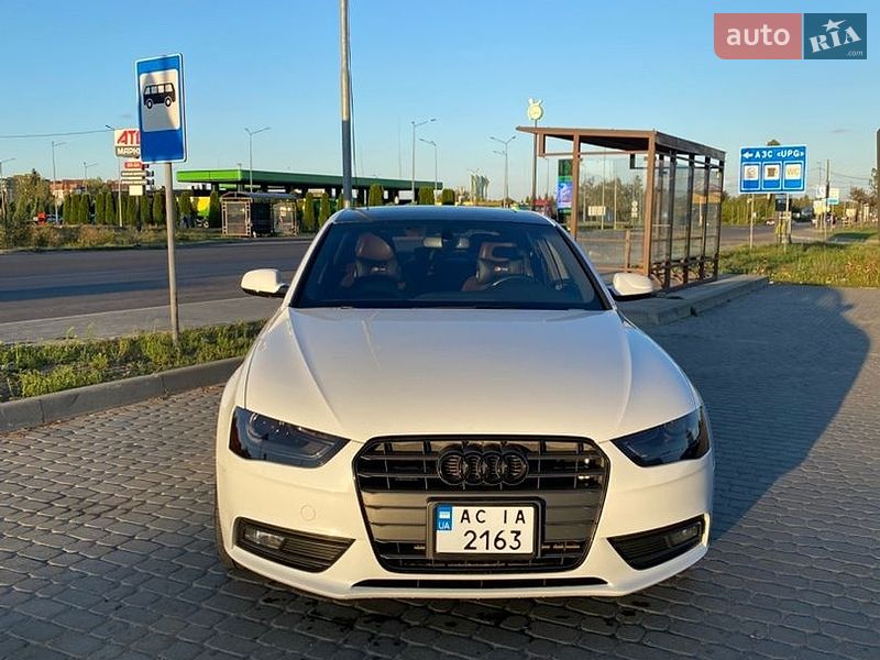 Седан Audi A4 2012 в Ковеле