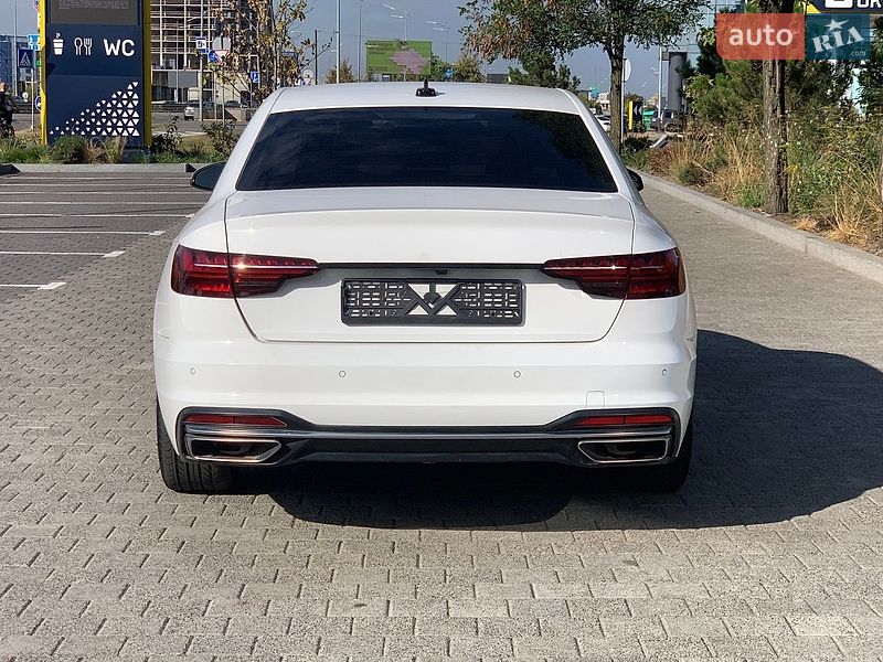 Седан Audi A4 2023 в Киеве
