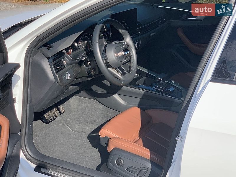 Седан Audi A4 2023 в Киеве
