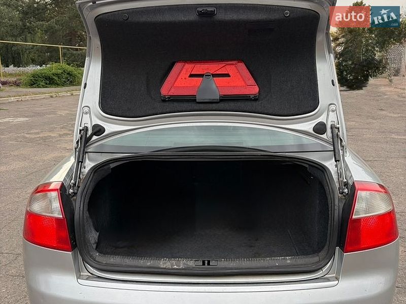Седан Audi A4 2002 в Полтаве