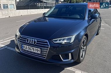 Audi A4  2015