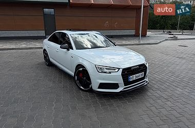 Audi A4  2018