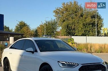 Седан Audi A4 2020 в Виннице