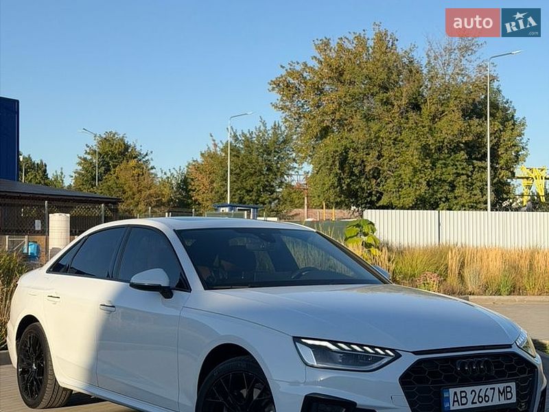 Седан Audi A4 2020 в Виннице