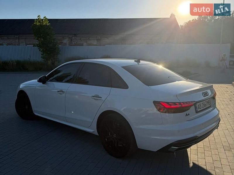Седан Audi A4 2020 в Виннице