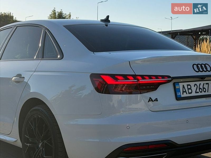 Седан Audi A4 2020 в Виннице