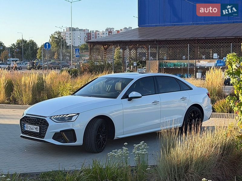 Седан Audi A4 2020 в Виннице