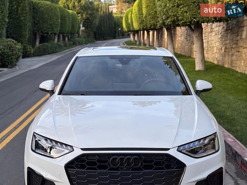 Седан Audi A4 2020 в Виннице