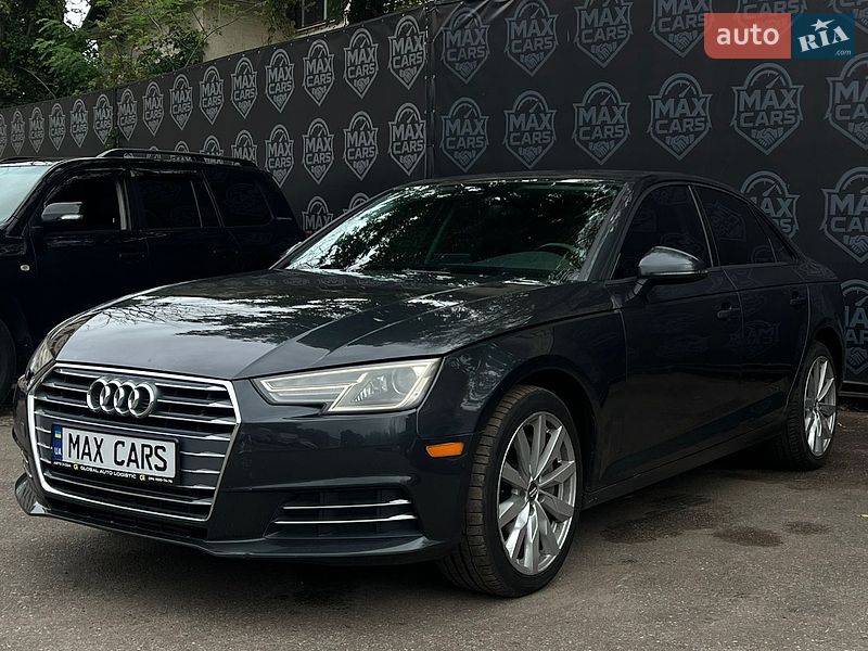 Седан Audi A4 2016 в Киеве