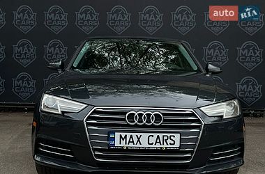 Седан Audi A4 2016 в Киеве