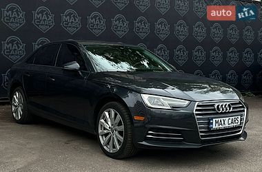 Седан Audi A4 2016 в Киеве