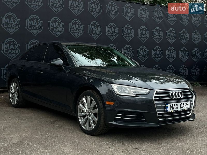 Седан Audi A4 2016 в Киеве