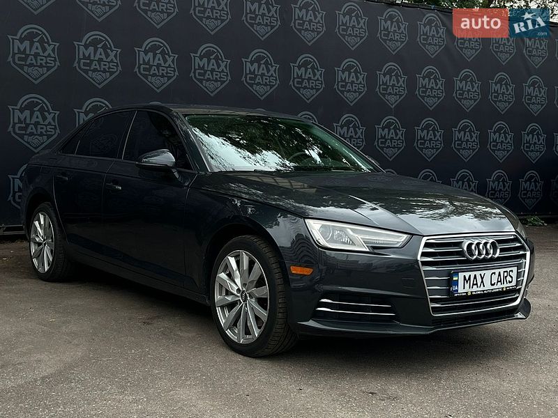 Седан Audi A4 2016 в Киеве