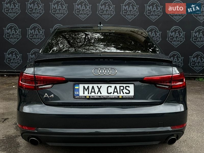 Седан Audi A4 2016 в Киеве