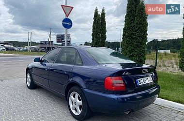 Седан Audi A4 1996 в Львове
