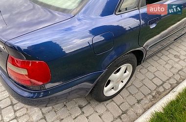 Седан Audi A4 1996 в Львове
