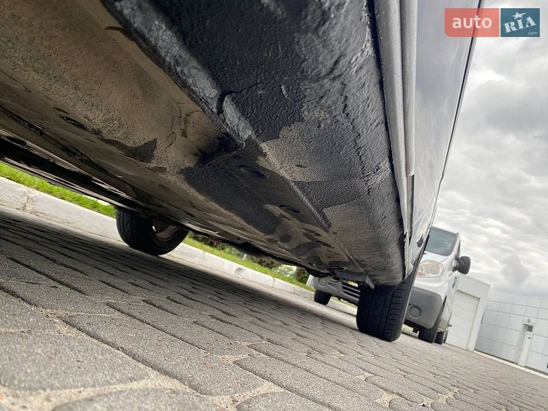 Седан Audi A4 1996 в Львове