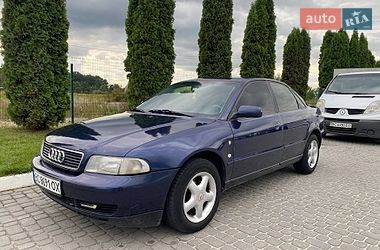 Седан Audi A4 1996 в Львове