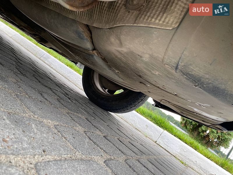 Седан Audi A4 1996 в Львове