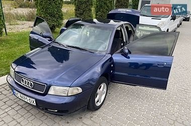 Седан Audi A4 1996 в Львове
