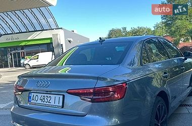 Седан Audi A4 2016 в Солотвине