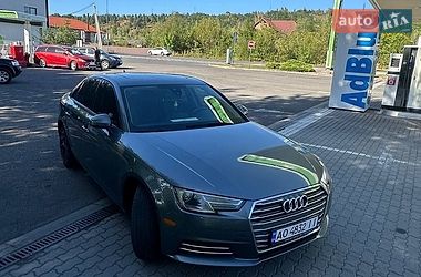 Седан Audi A4 2016 в Солотвине