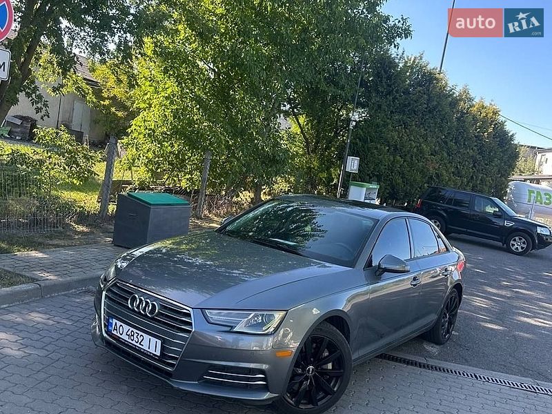 Седан Audi A4 2016 в Солотвине