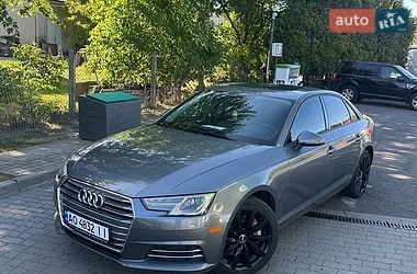 Седан Audi A4 2016 в Солотвине
