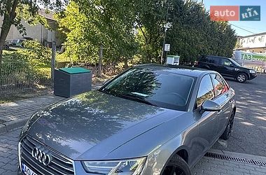 Седан Audi A4 2016 в Солотвине