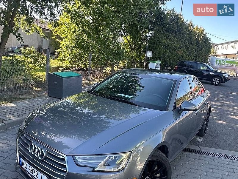 Седан Audi A4 2016 в Солотвине