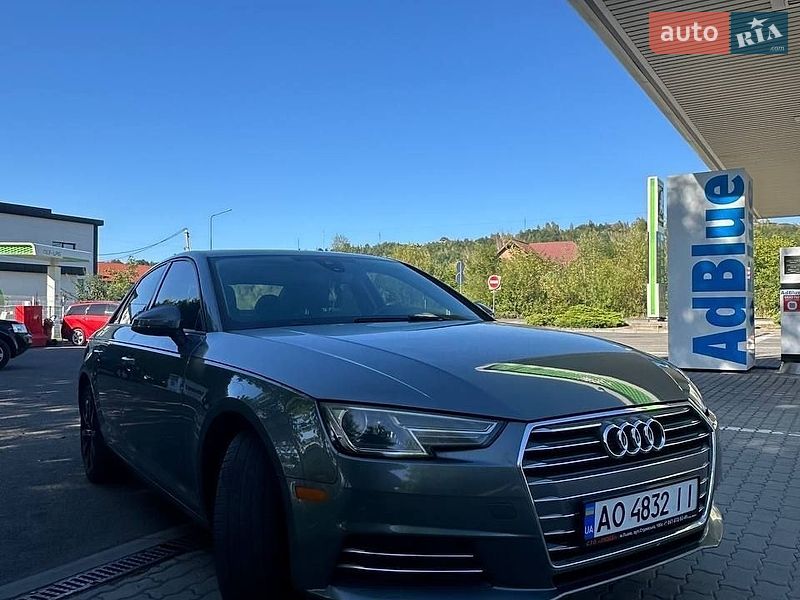 Седан Audi A4 2016 в Солотвине
