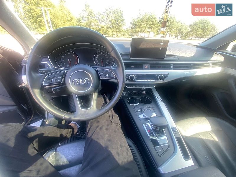 Седан Audi A4 2016 в Львові