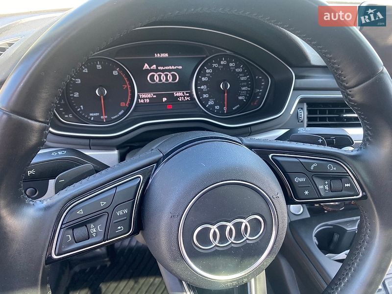 Седан Audi A4 2016 в Львові