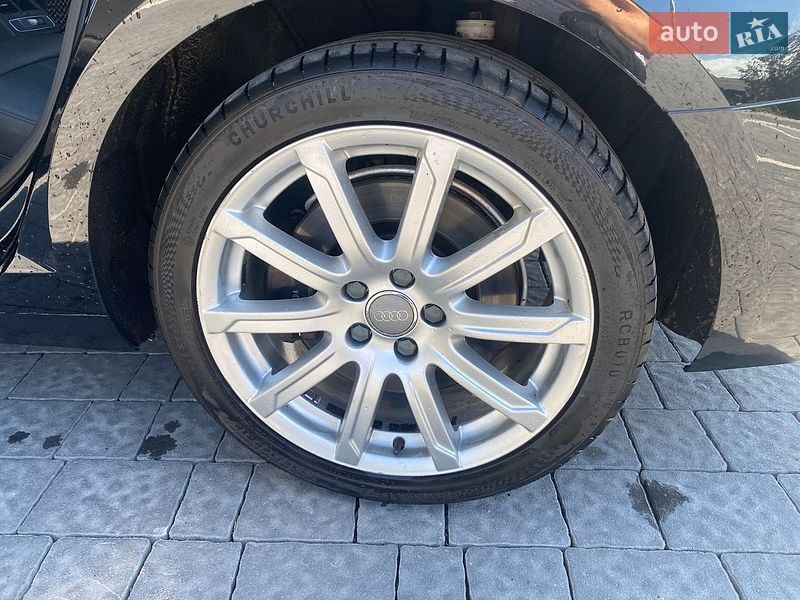 Седан Audi A4 2016 в Львові