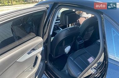 Седан Audi A4 2016 в Львові