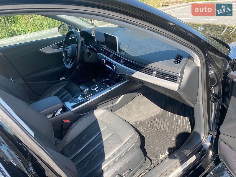 Седан Audi A4 2016 в Львові