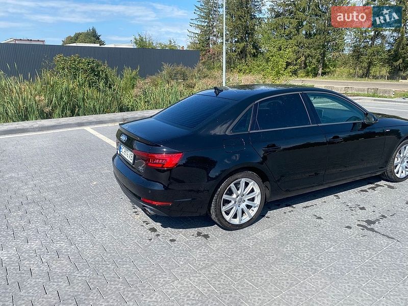 Седан Audi A4 2016 в Львові