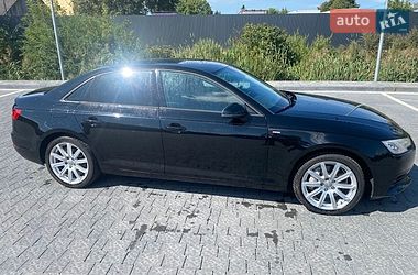 Седан Audi A4 2016 в Львові