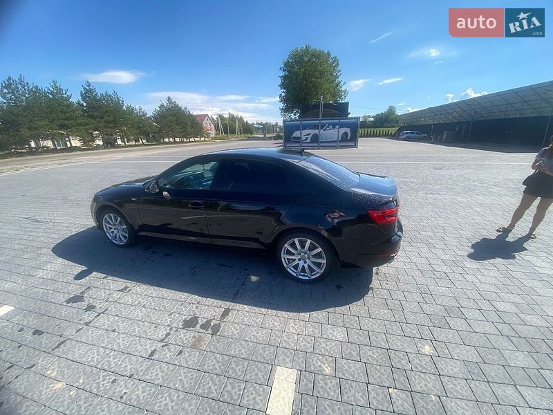 Седан Audi A4 2016 в Львові
