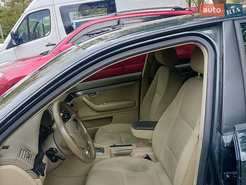 Седан Audi A4 2004 в Киеве