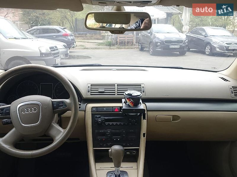 Седан Audi A4 2004 в Киеве