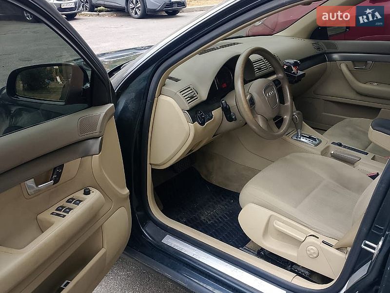 Седан Audi A4 2004 в Киеве