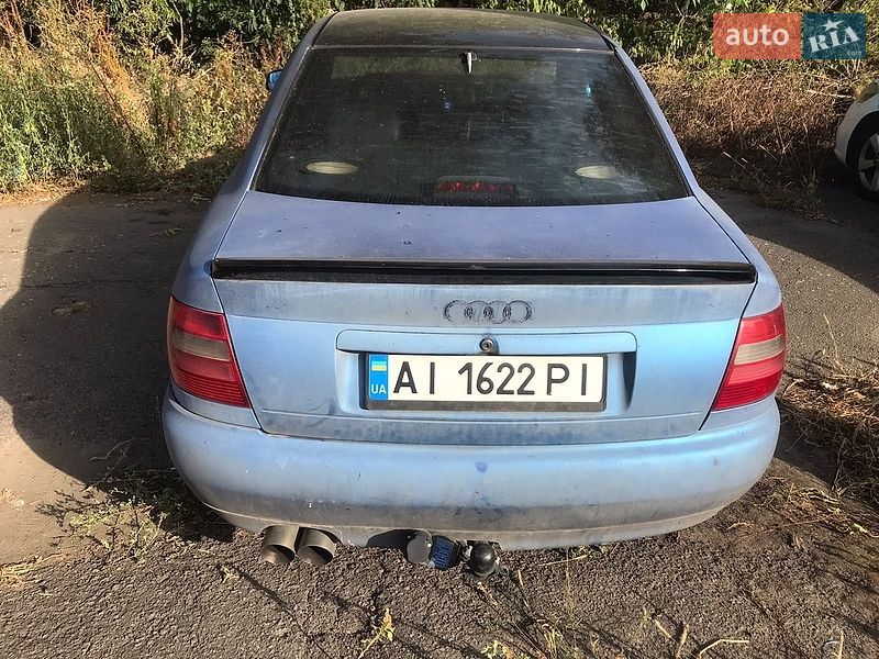 Седан Audi A4 1997 в Гайсине