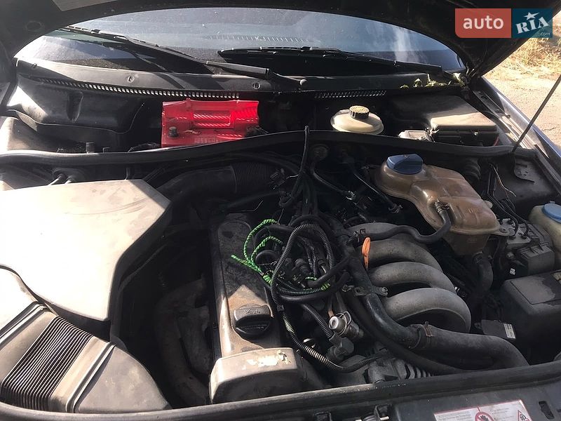 Седан Audi A4 1997 в Гайсине